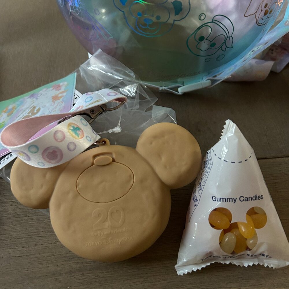 NWT Tokyo Disneyland Sea Duffy Friends 20Th Anniversary Gummy Case - Picture 2 of 3
